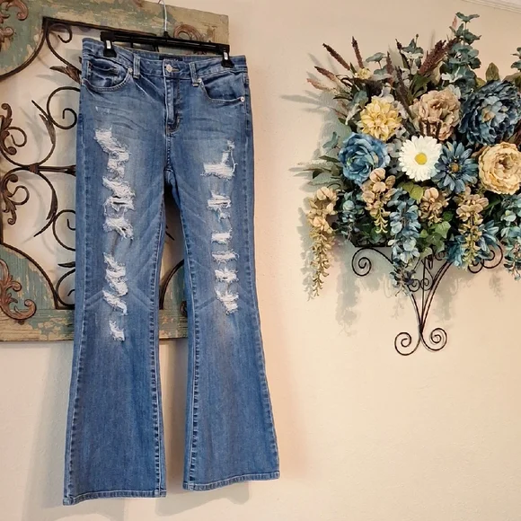 Just USA Light Blue Distressed Flare Jeans. Excellent Condition NWOT Size 9 - Picture 3 of 14